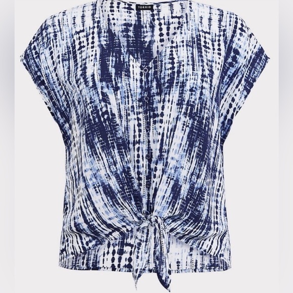 3X Torrid blue tie-dye challis dolman top - Picture 2 of 9